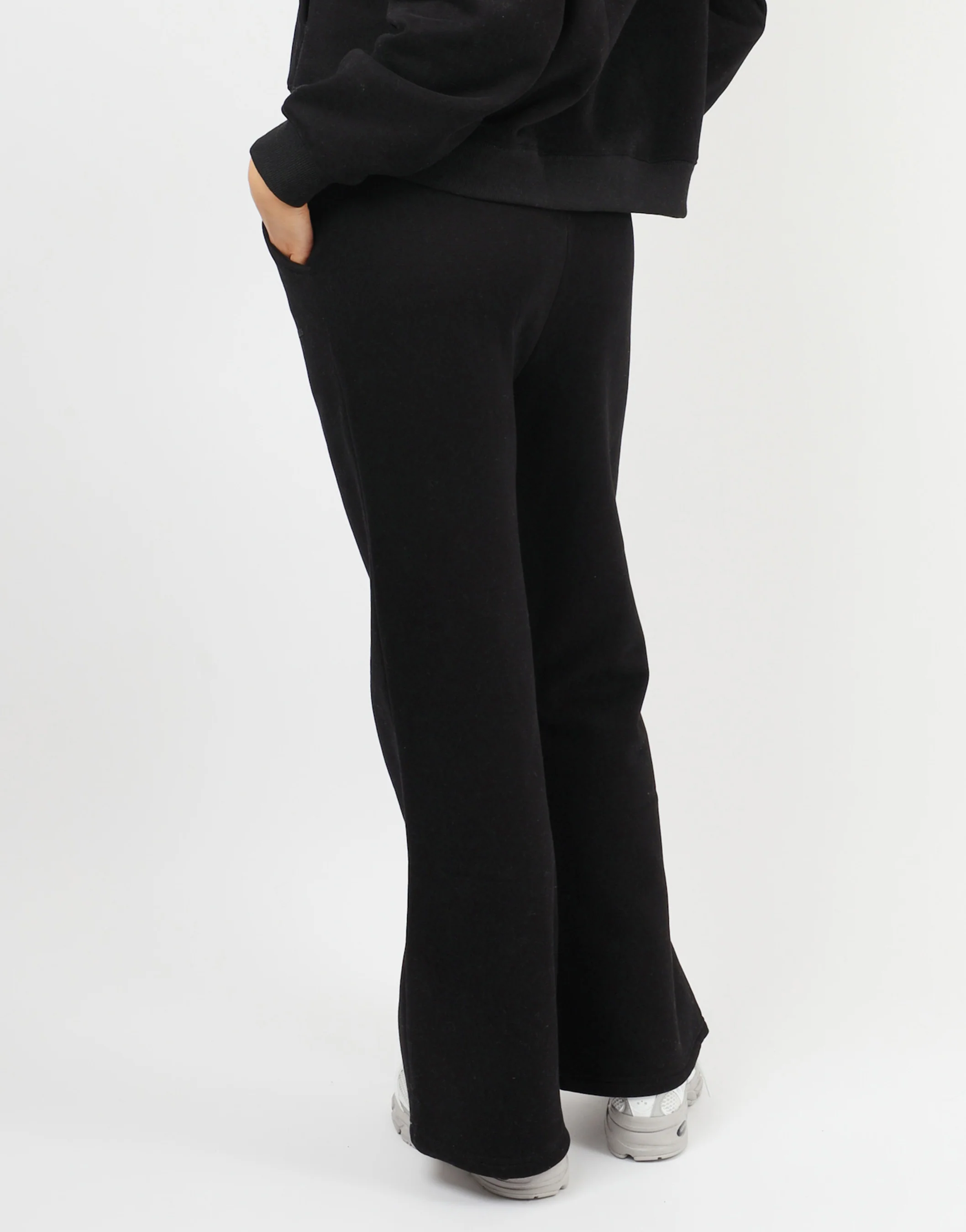 Colby Simmi Studios Essentials Flared Joggers in Black - Image 4