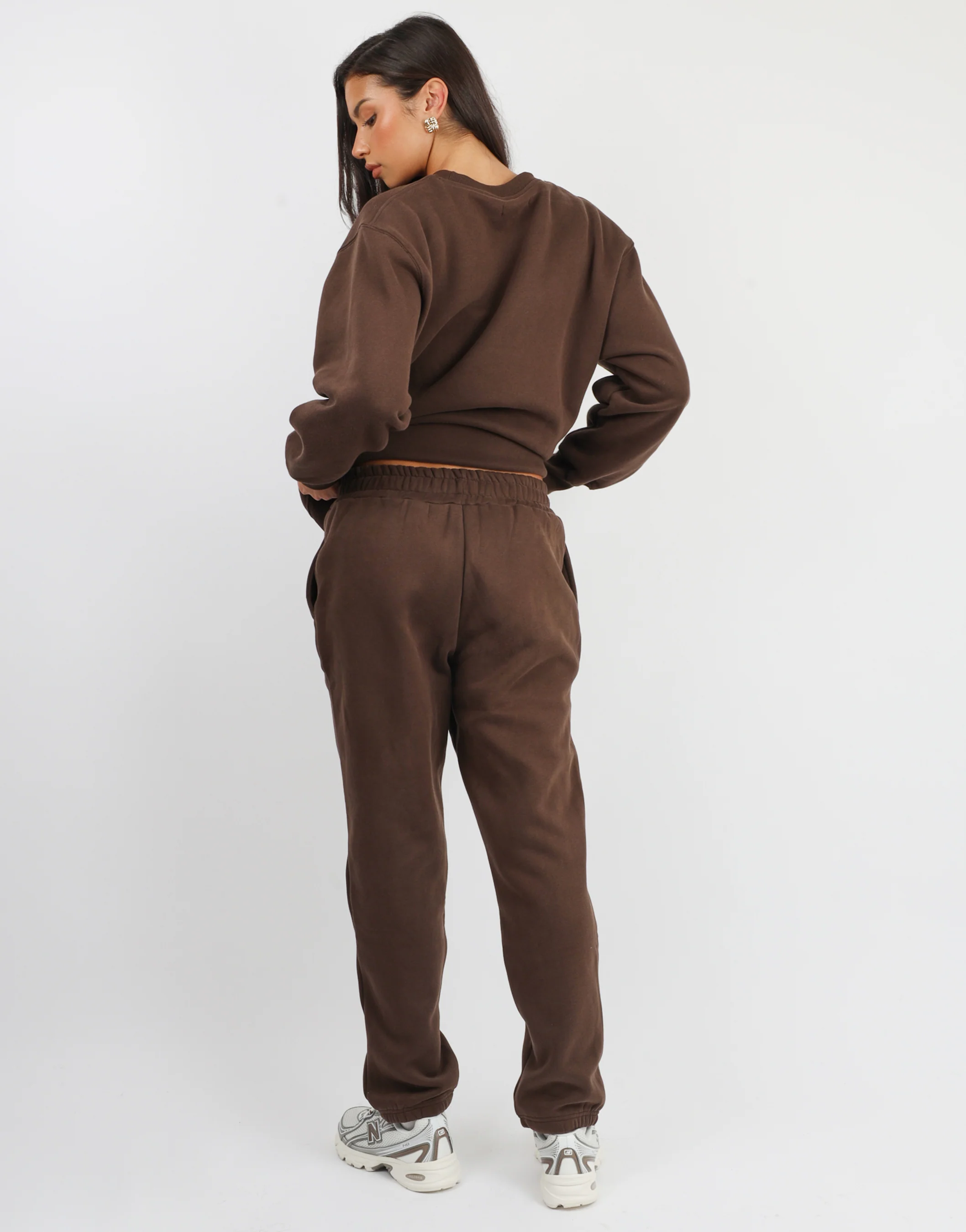Elwood Simmi Studios Varsity Cuffed Jogger in Brown - Image 4